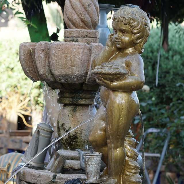 Le menneken Pis d'Azrowadôme